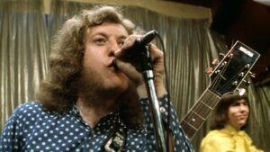 Slade In Flame Directed by Richard Loncraine 1974 Starring Noddy Holder, Dave Hill, Don Powell, Jim Lea, Tom Conti
