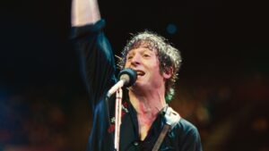 Jeremy Allen White as Bruce Springsteen, on stage